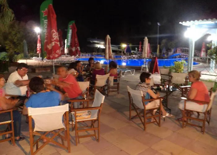 Golden Sunset 캠프장 Alissos